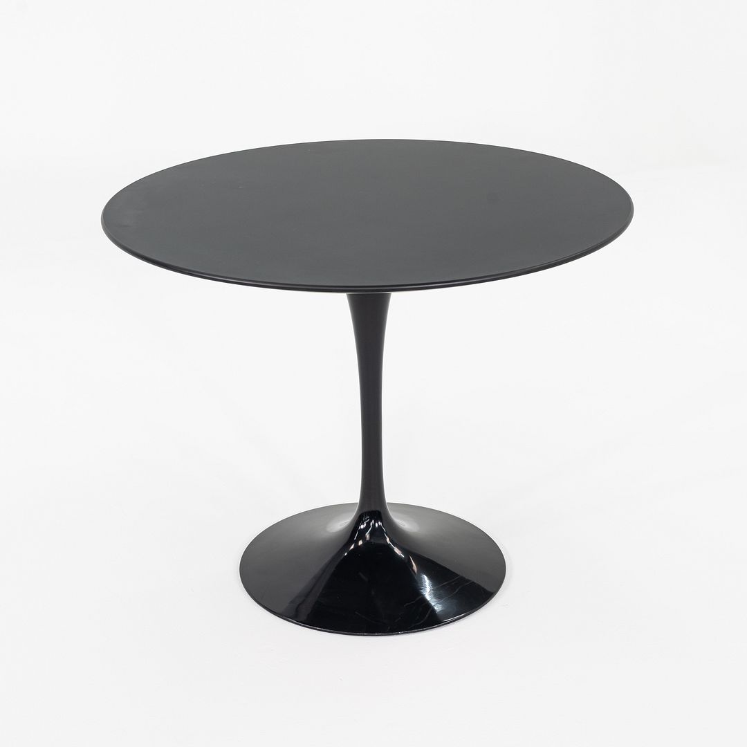 Tulip Dining Table, Model 163TR