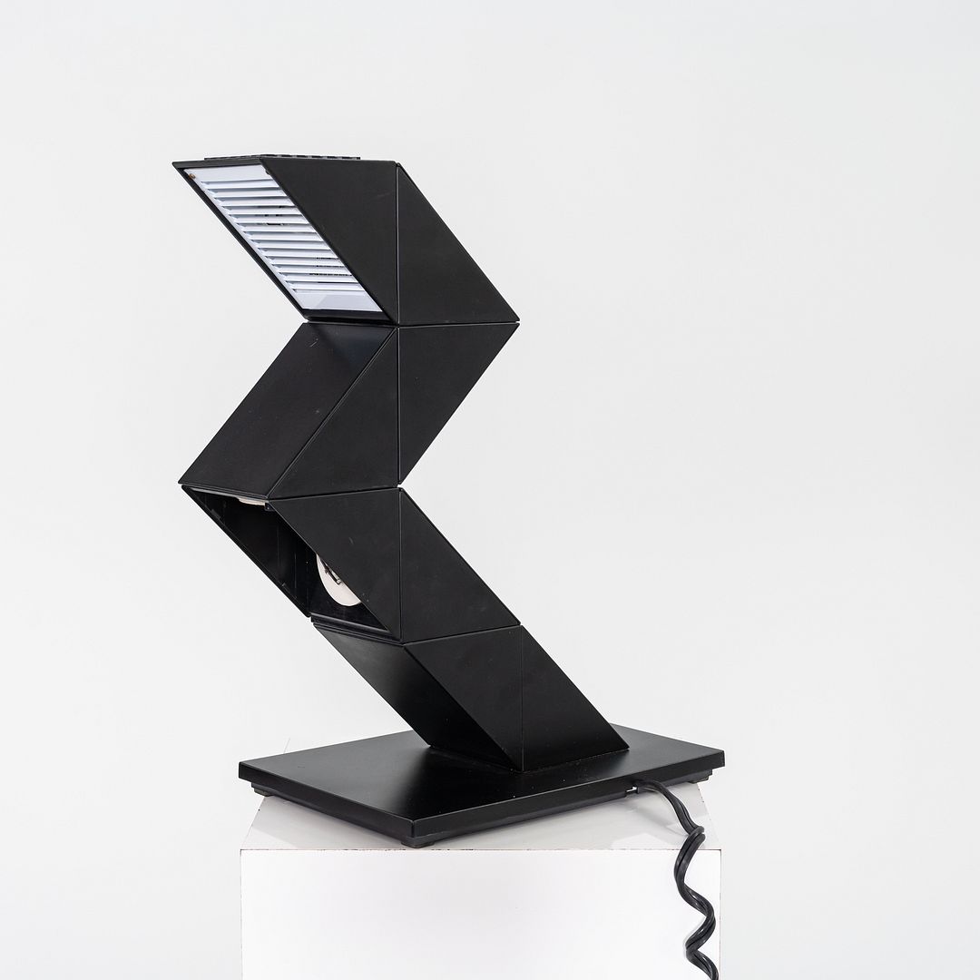 Zig Zag Table Lamp