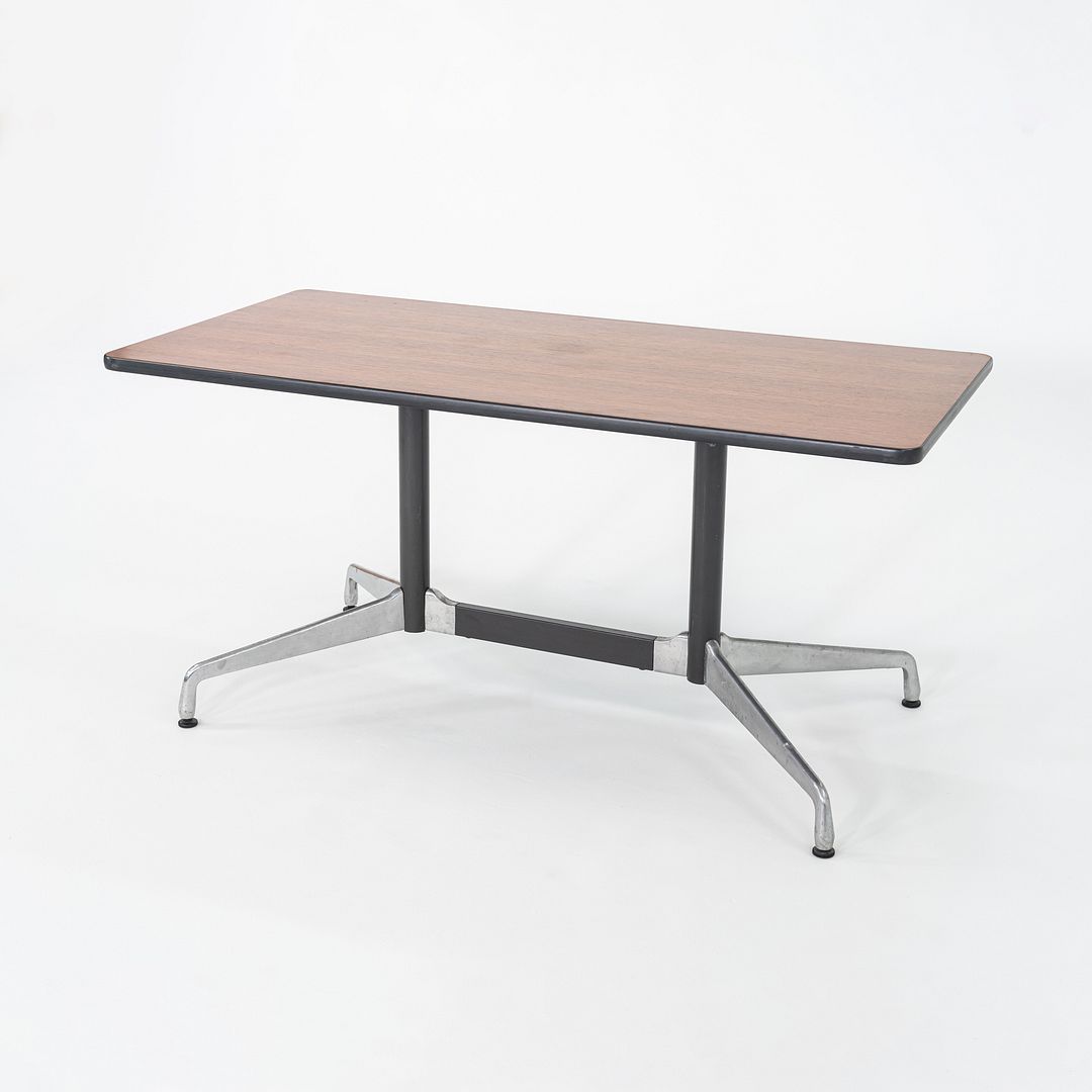 Segmented Conference Table, Model ET187