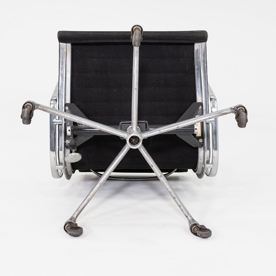 Aluminum Group Management Desk Chair, Model EA335