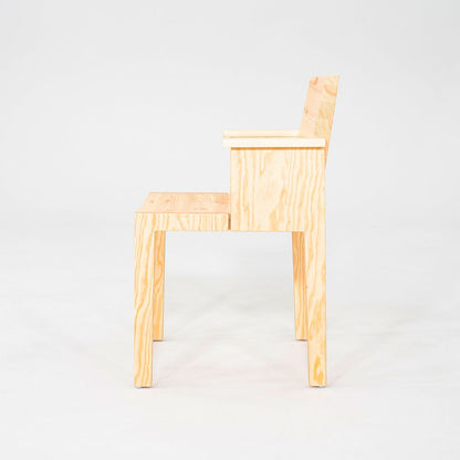 016 Maasto Dining Armchair