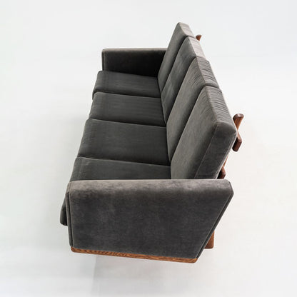 GE236 Sofa
