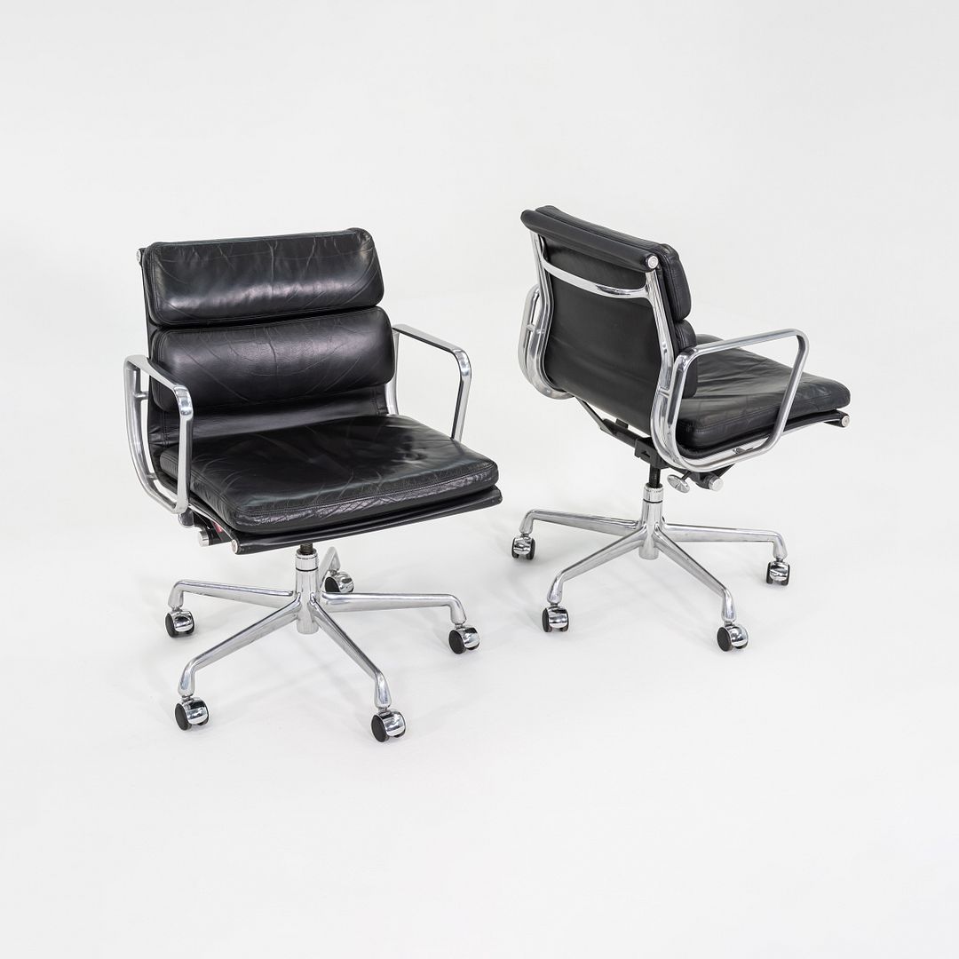 Soft Pad Management Chair, EA435