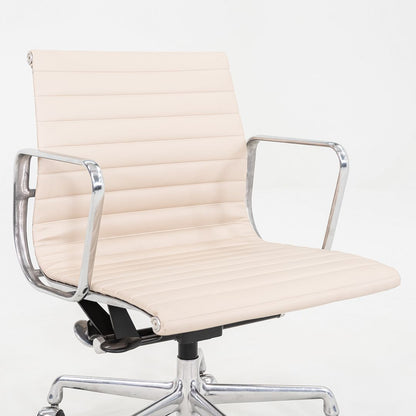 Aluminum Group Management Desk Chair, Model EA335