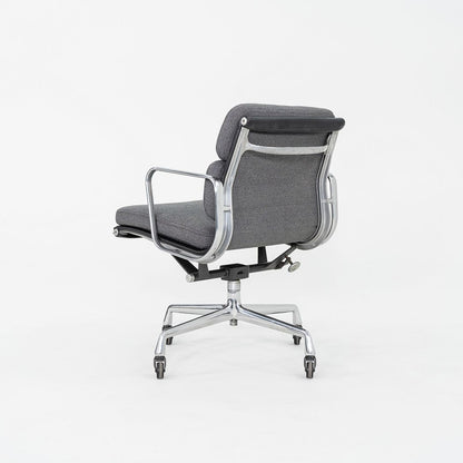 Eames Soft Pad Management Chair, Model EA417