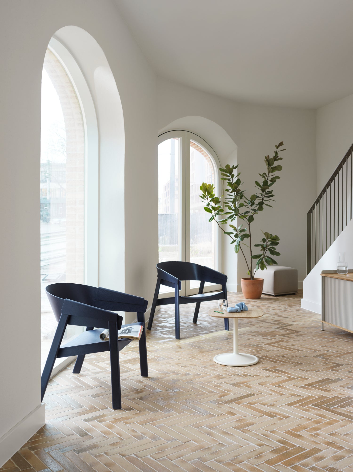 Cover Lounge Chair — Wood Seat