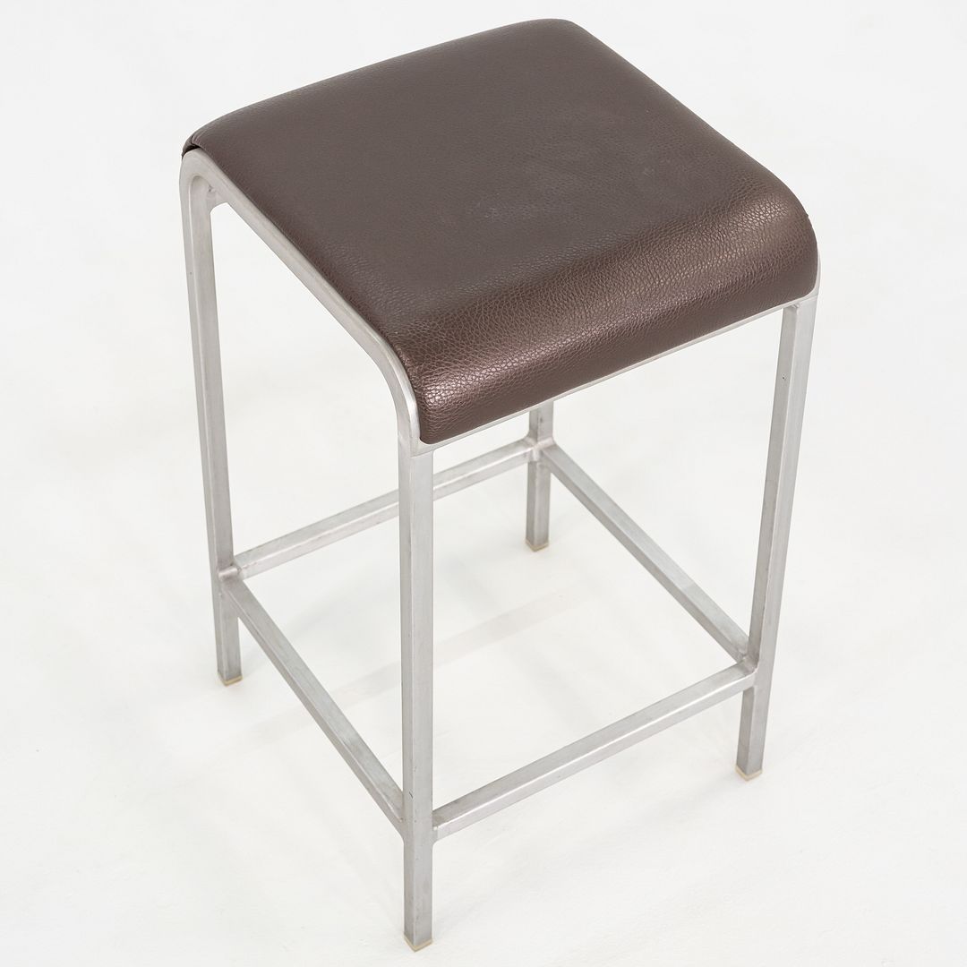 20-06 Stool
