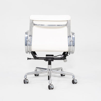 Soft Pad Management Chair, EA435