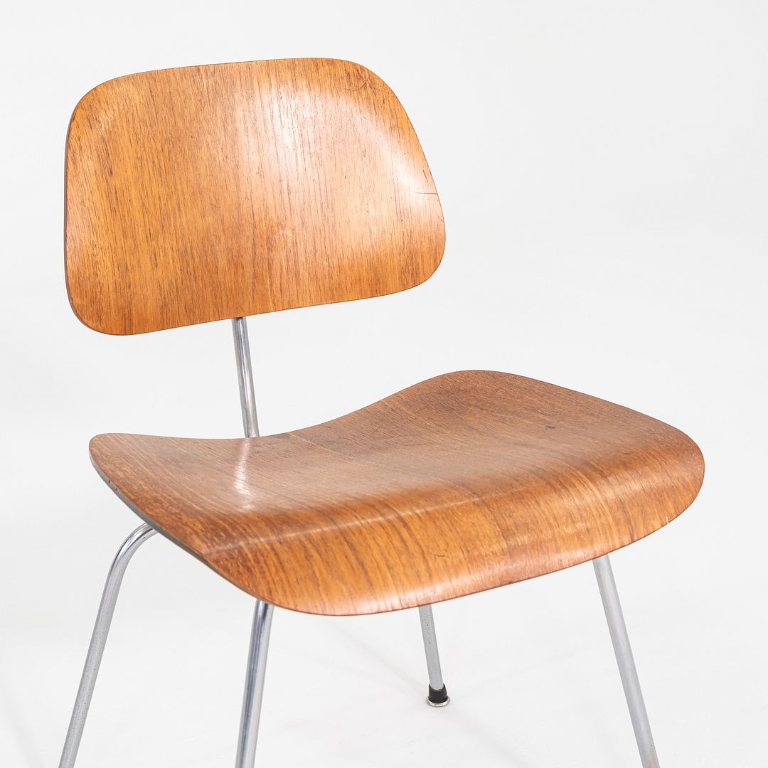 DCM Chair