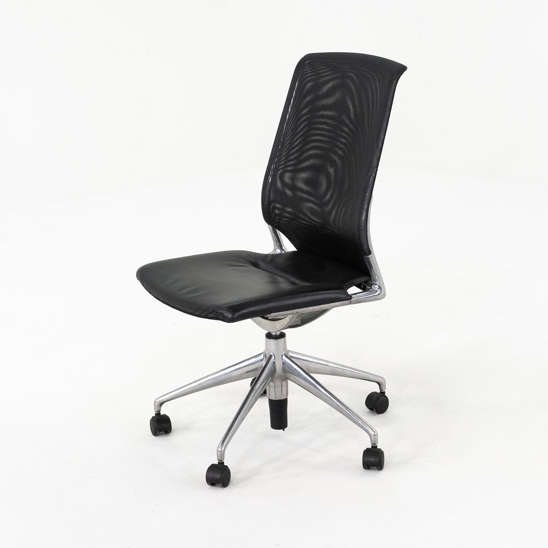 Armless Meda Desk Chair