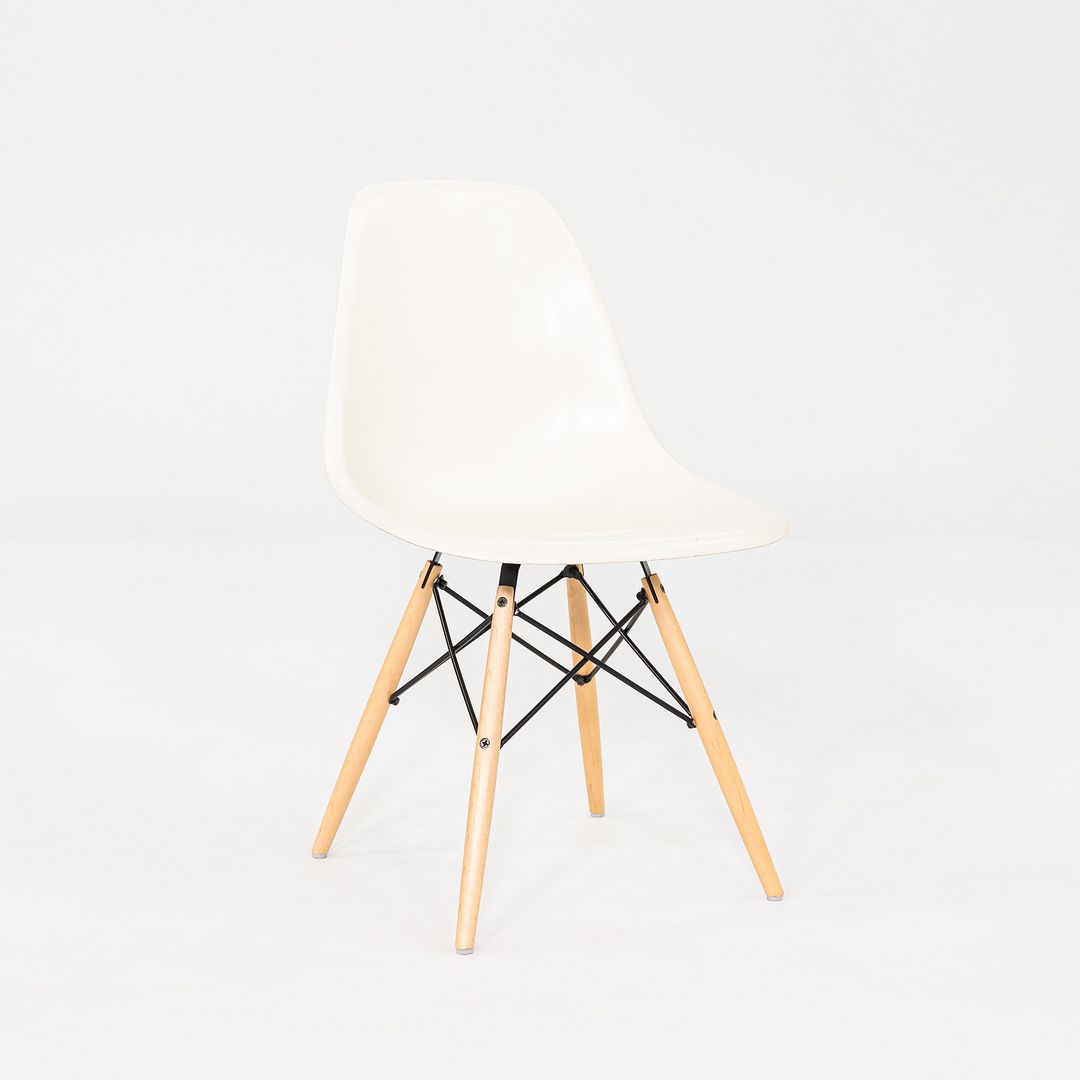 DSW Chair