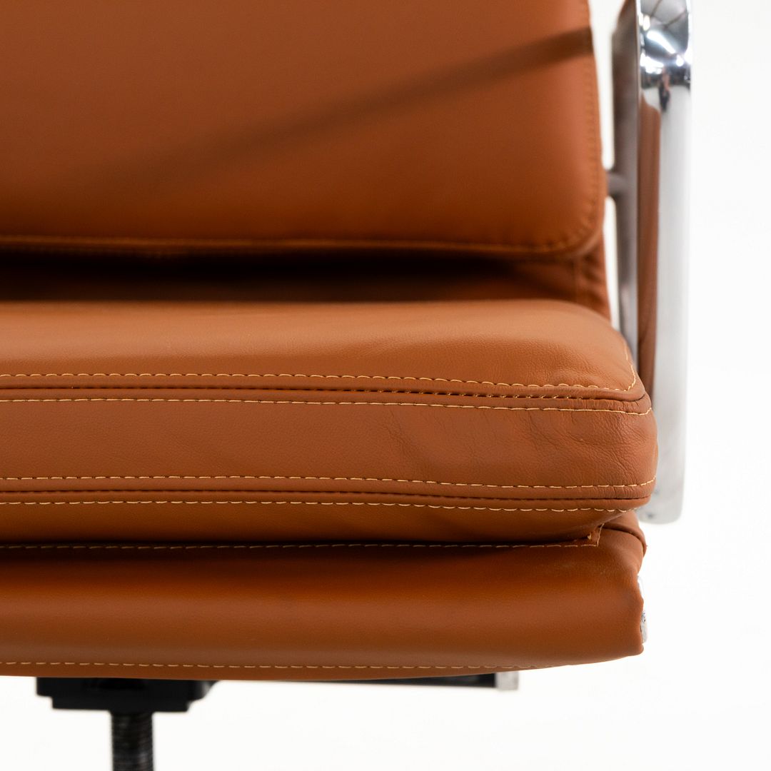 Soft Pad Management Desk Chair, Model EA435