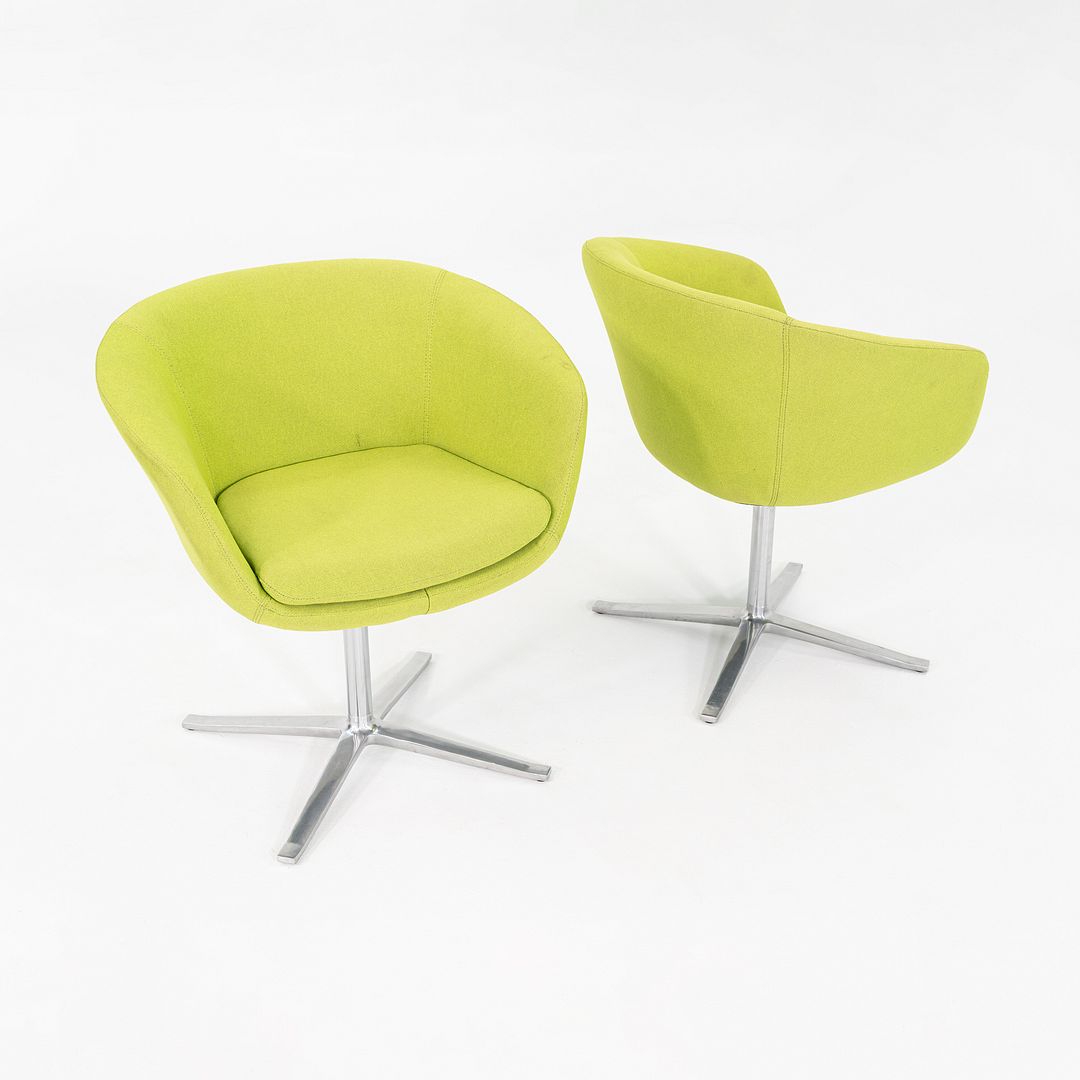 Bob Guest Swivel Chair