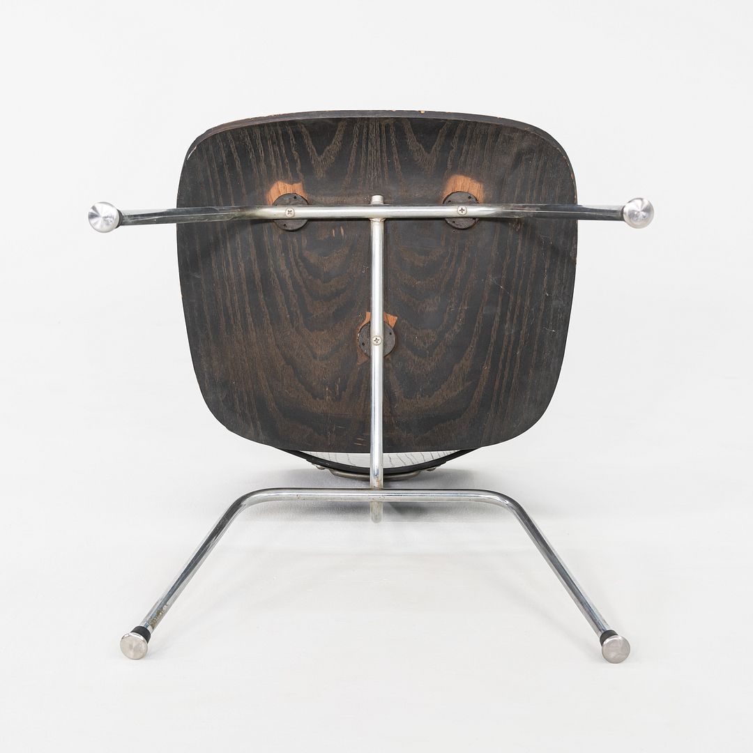 DCM Chair