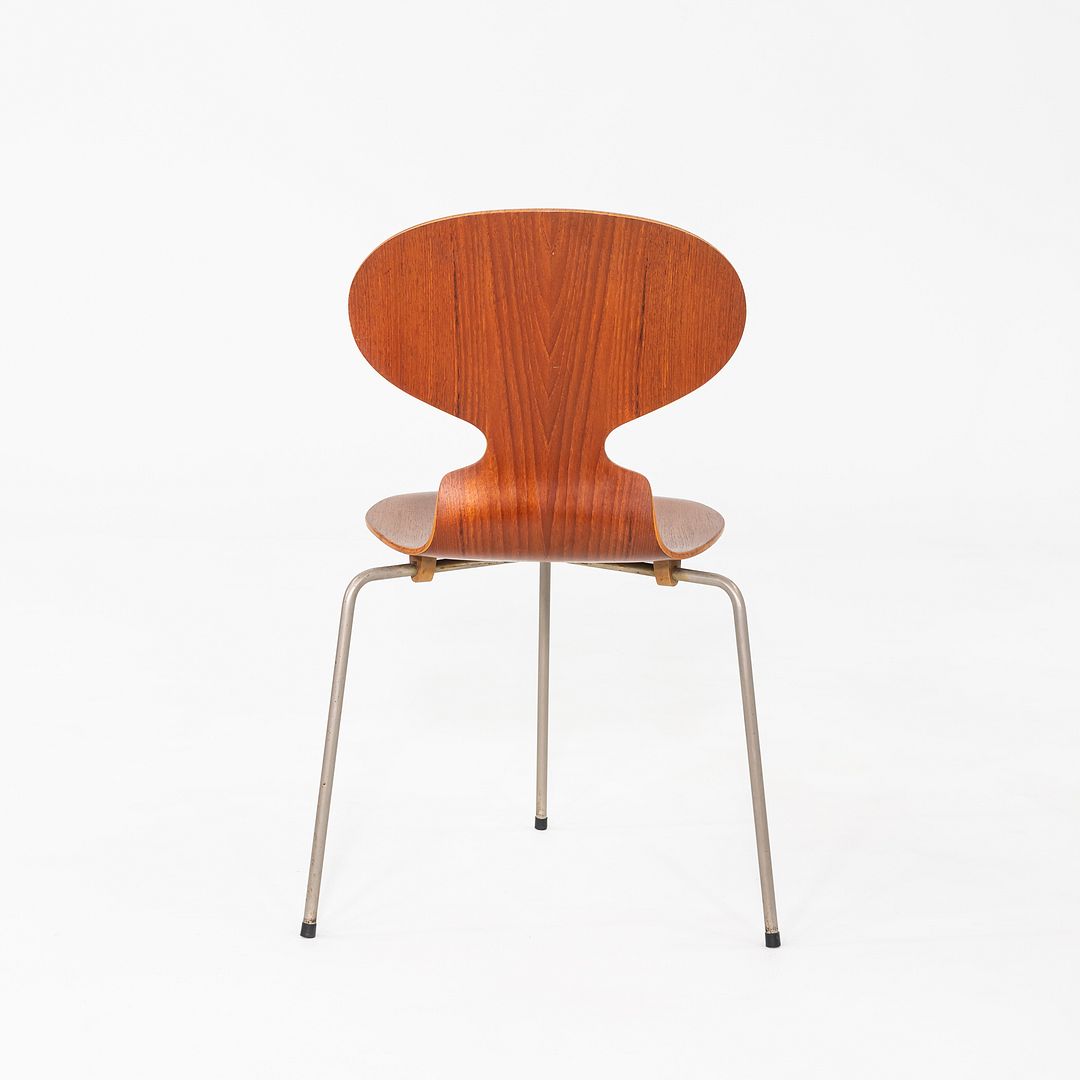 3-Leg Ant Chair