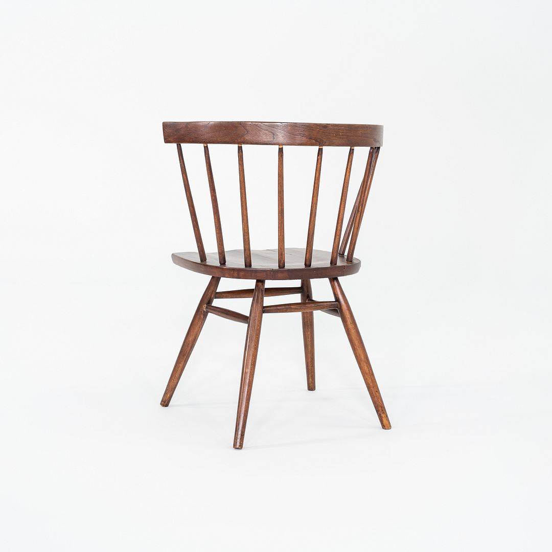 N19 Straight Chair