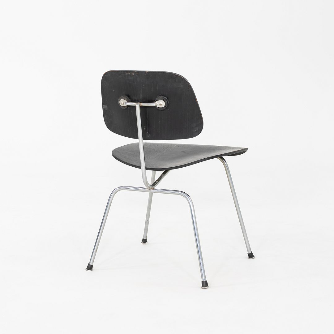 DCM Chair