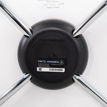 Series 7 Chair, Model 3107