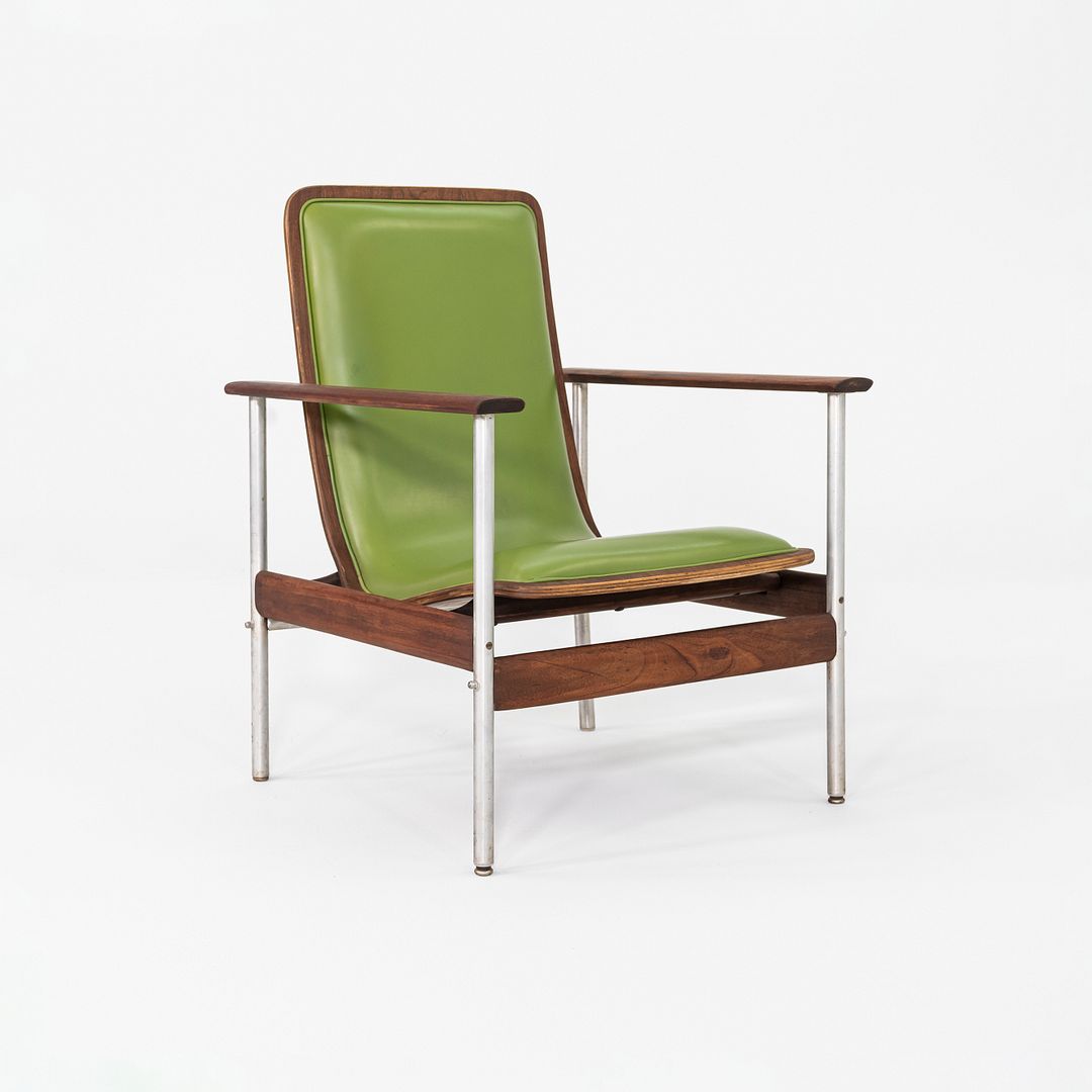 1001 AF Armchair