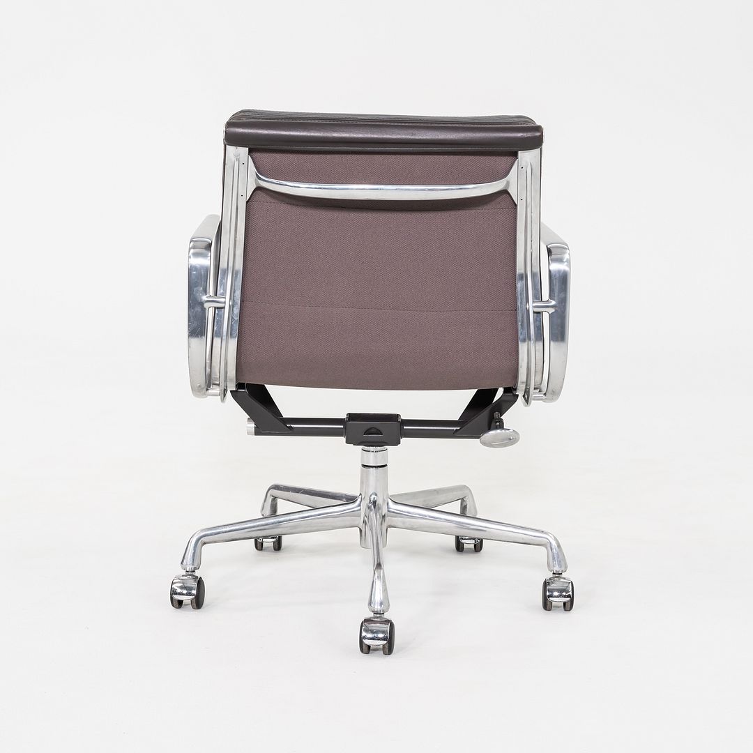Soft Pad Management Chair, EA435