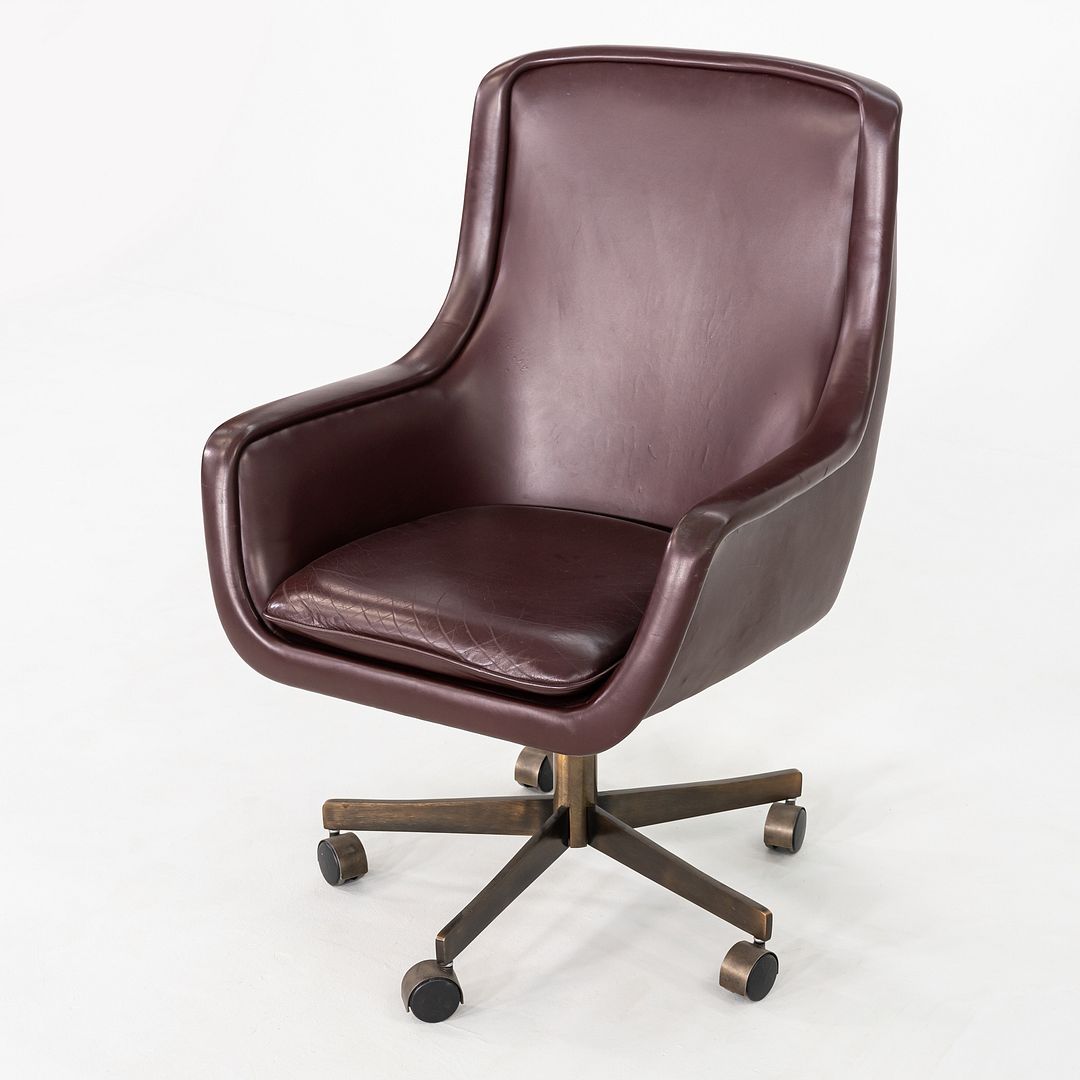 Executive Desk Chair
