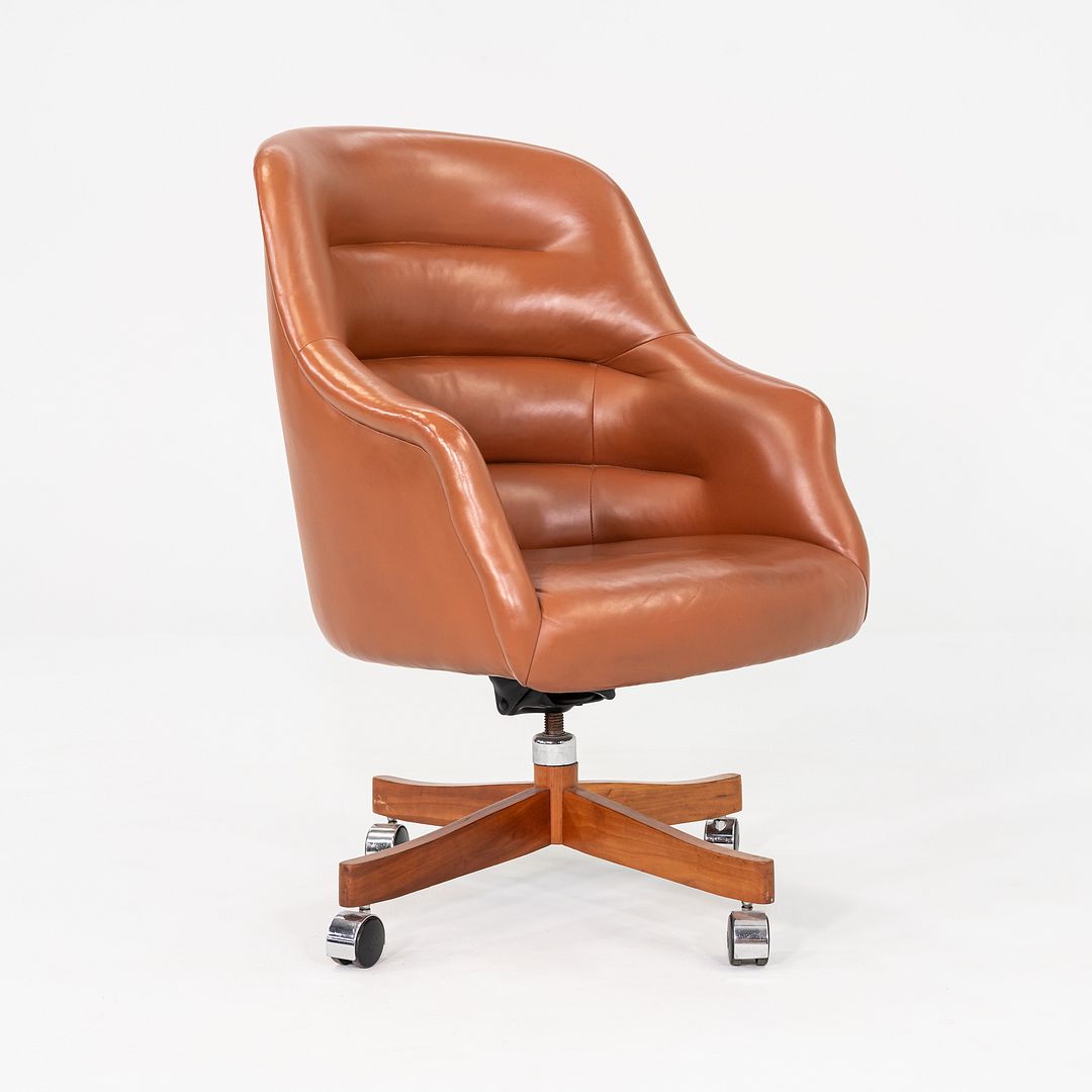 Executive Desk Chair