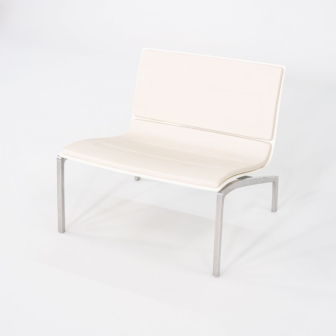 PL200 Lounge Chair