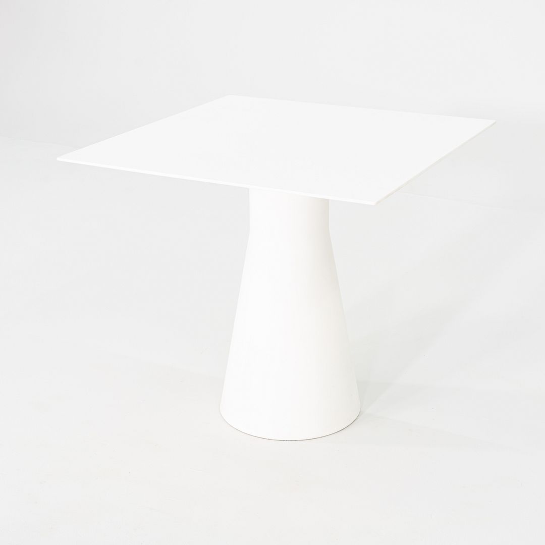 Reverse Dining Table
