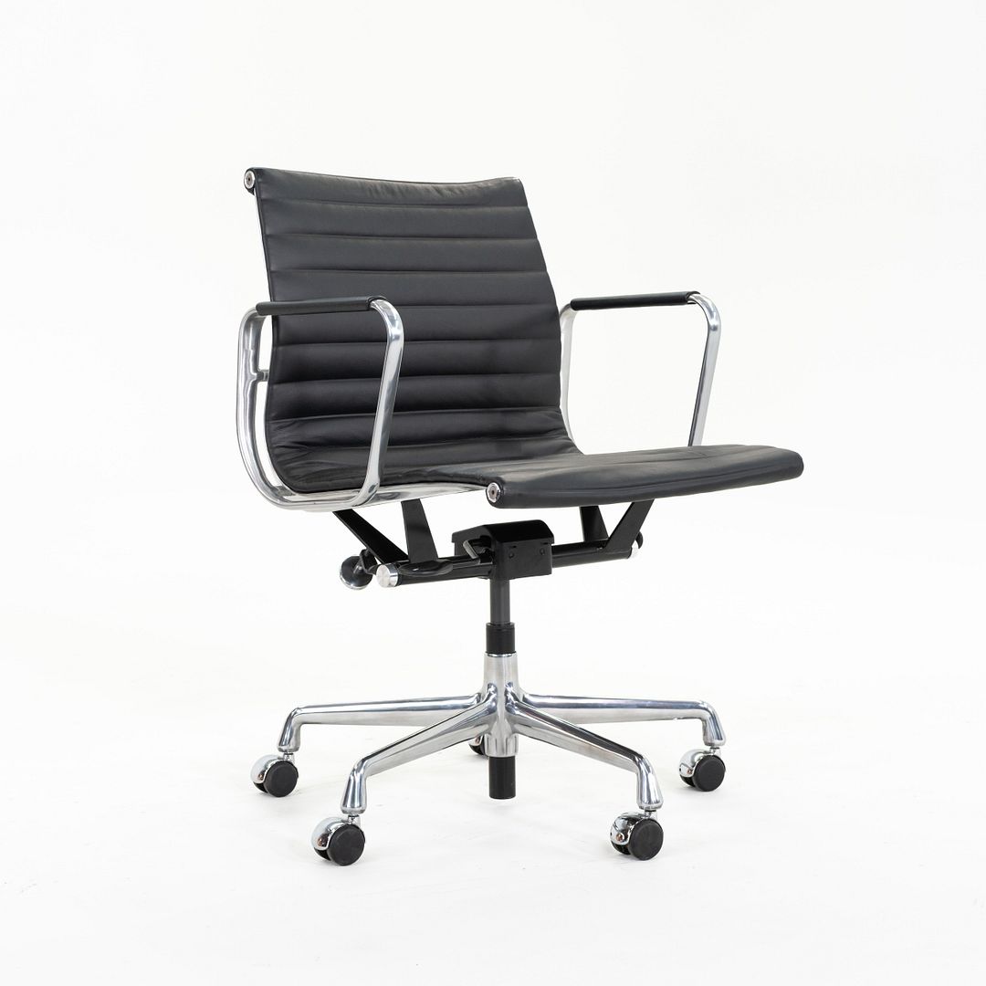 Aluminum Group Management Desk Chair