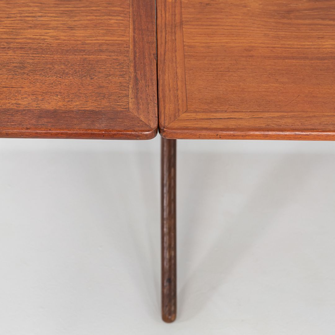 AT-304 Dining Table