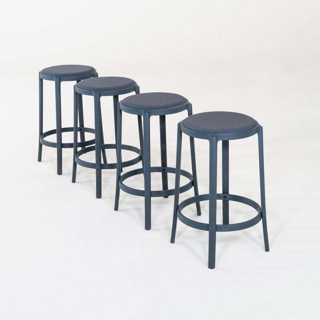 On & On Counter Stool