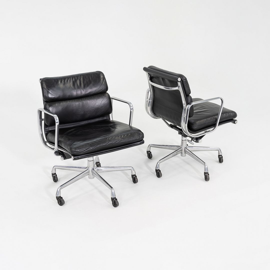 Soft Pad Management Chair, EA435