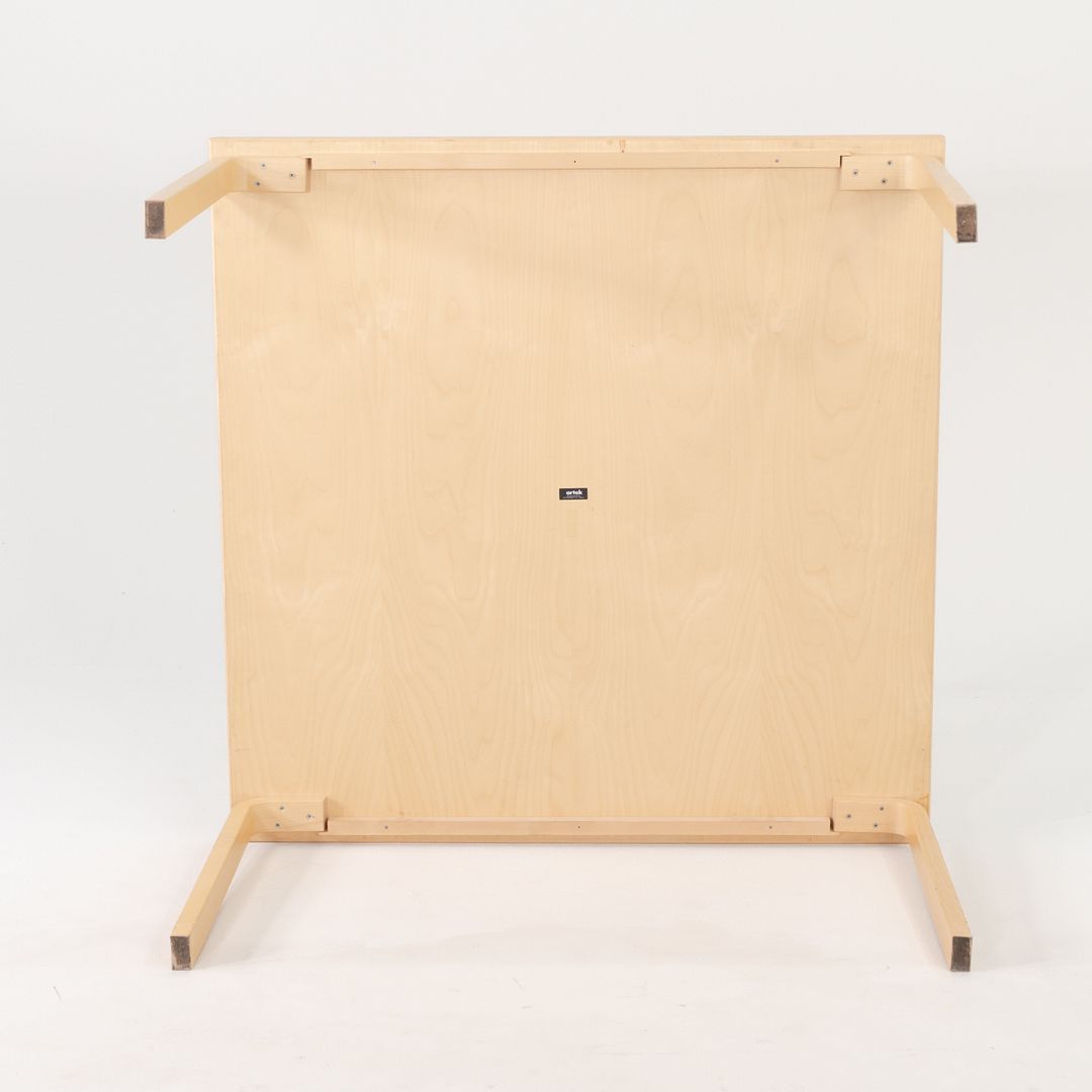 84 L-Leg Dining Table