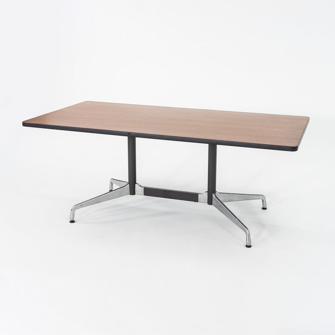 Segmented Conference Table, Model ET143