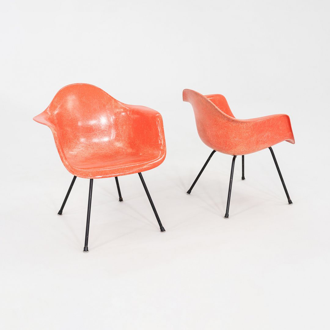 MAX Armchair