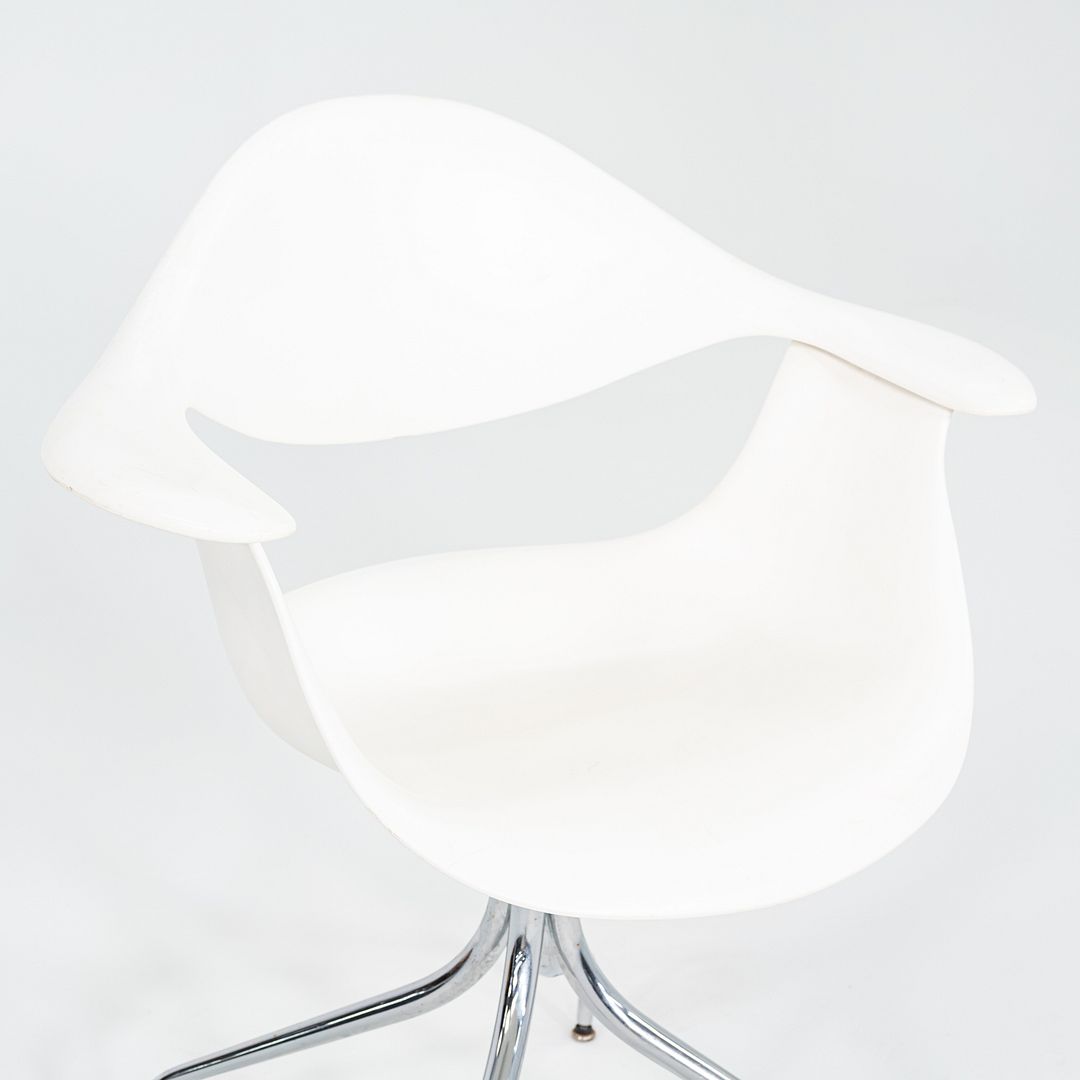 Swag Leg Chair