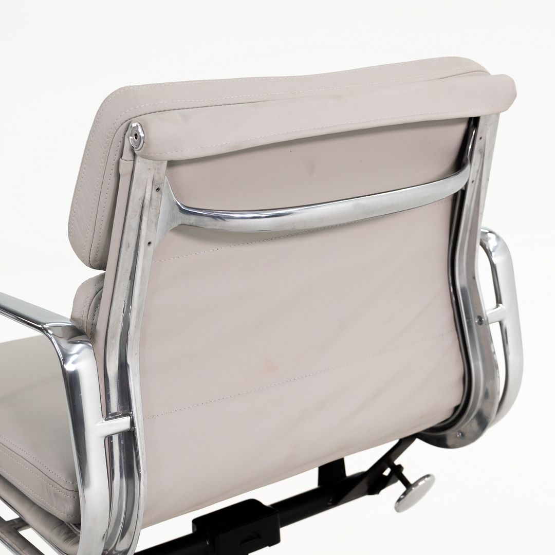 Soft Pad Management Desk Chair, Model EA435