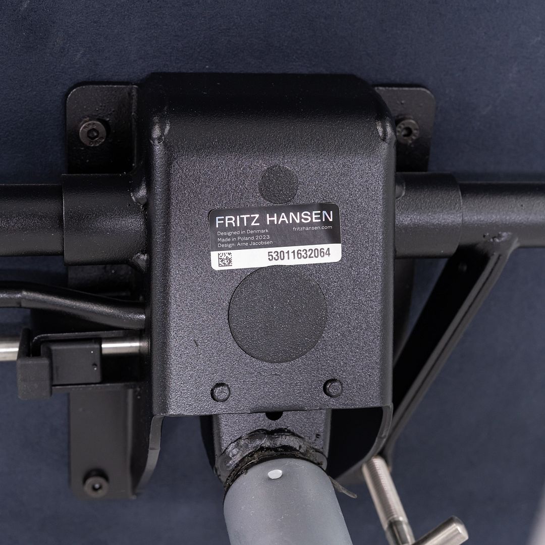 Oxford Chair, Model 3271W