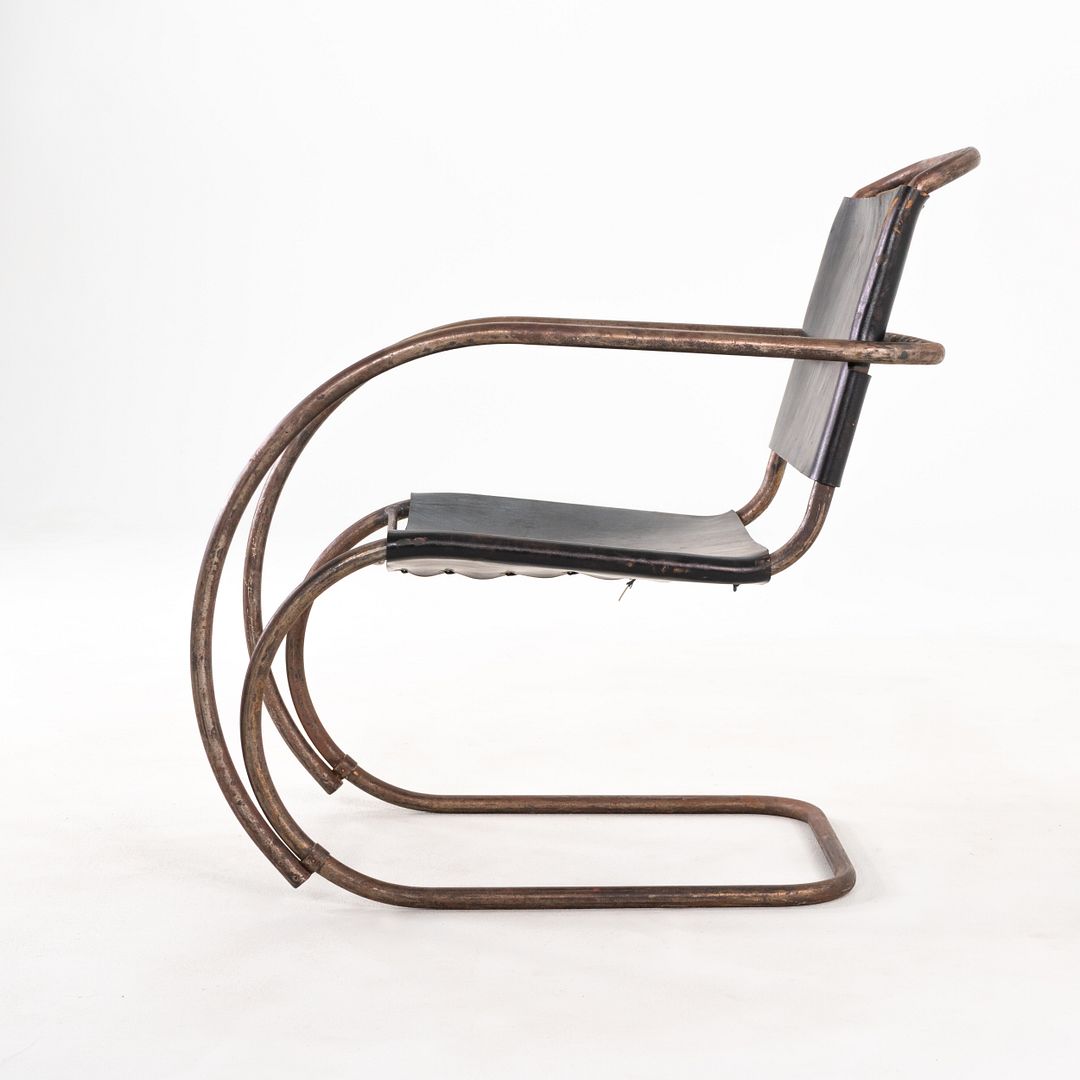 MR 11-12 Lounge Chair