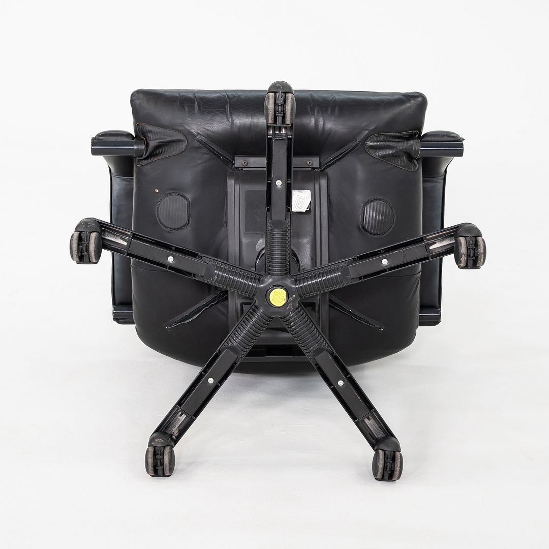 Figura Desk Chair