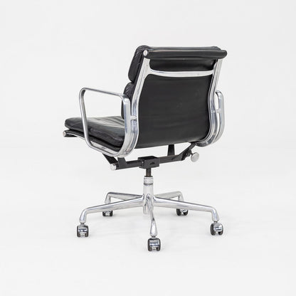 Soft Pad Management Chair, EA435