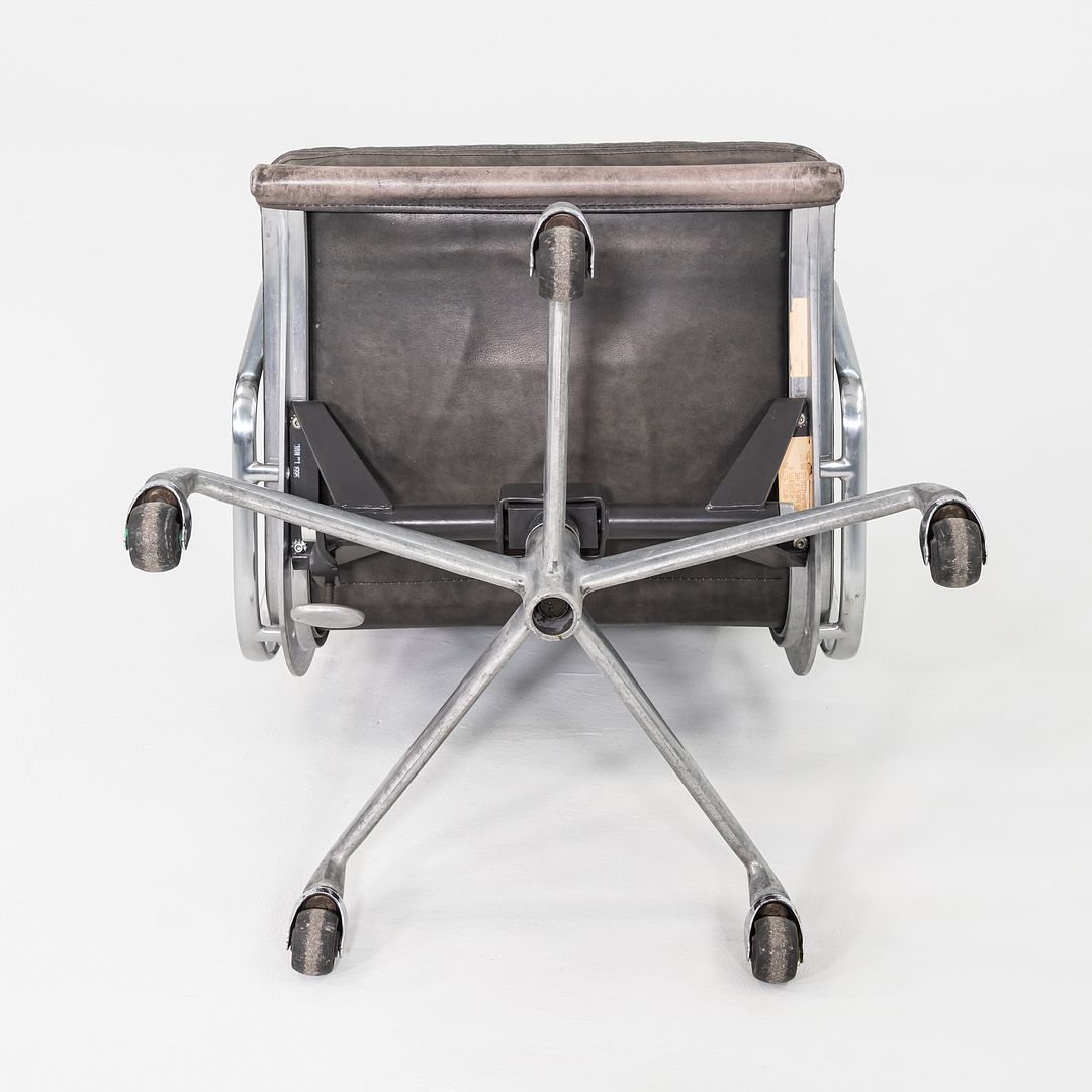 Soft Pad Executive Chair, EA437