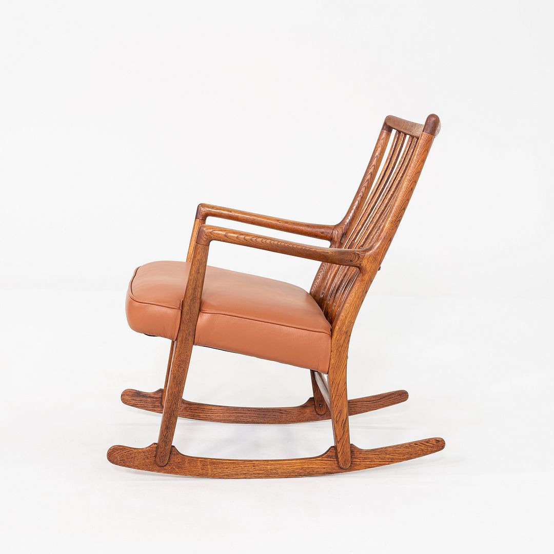 ML-33 Rocking Chair