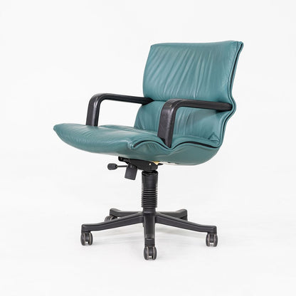 735 Desk Chair