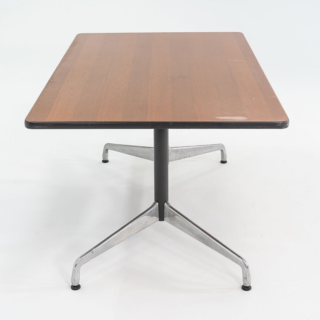 Segmented Conference Table, Model ET142