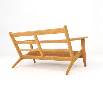 Model GE-290/2 Two Seat Sofa
