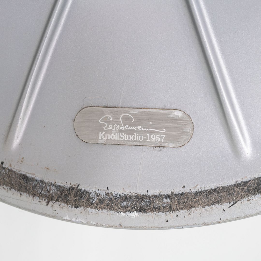 Saarinen Pedestal Tulip Armchair, Model 150