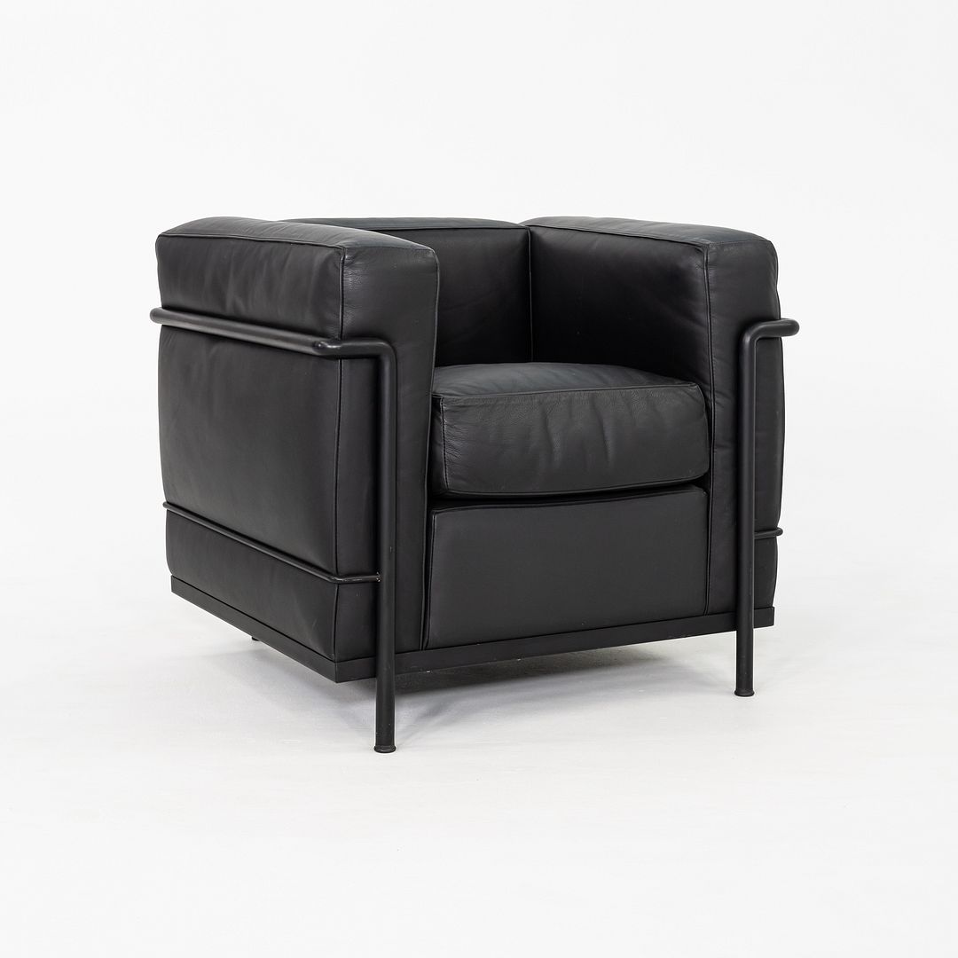 LC2 Petit Club Lounge Chair by Le Corbusier, Pierre Jeanneret