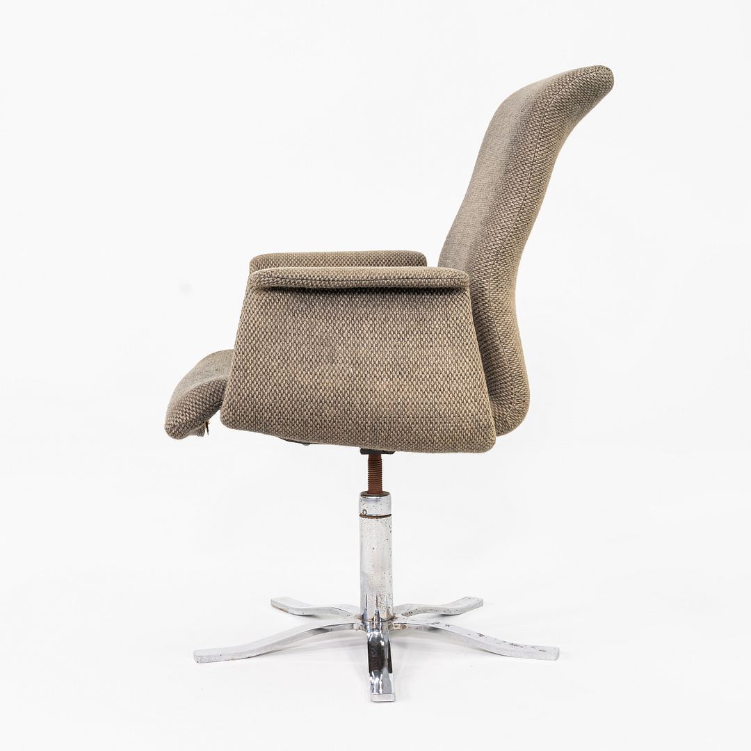 Cobra Armchair