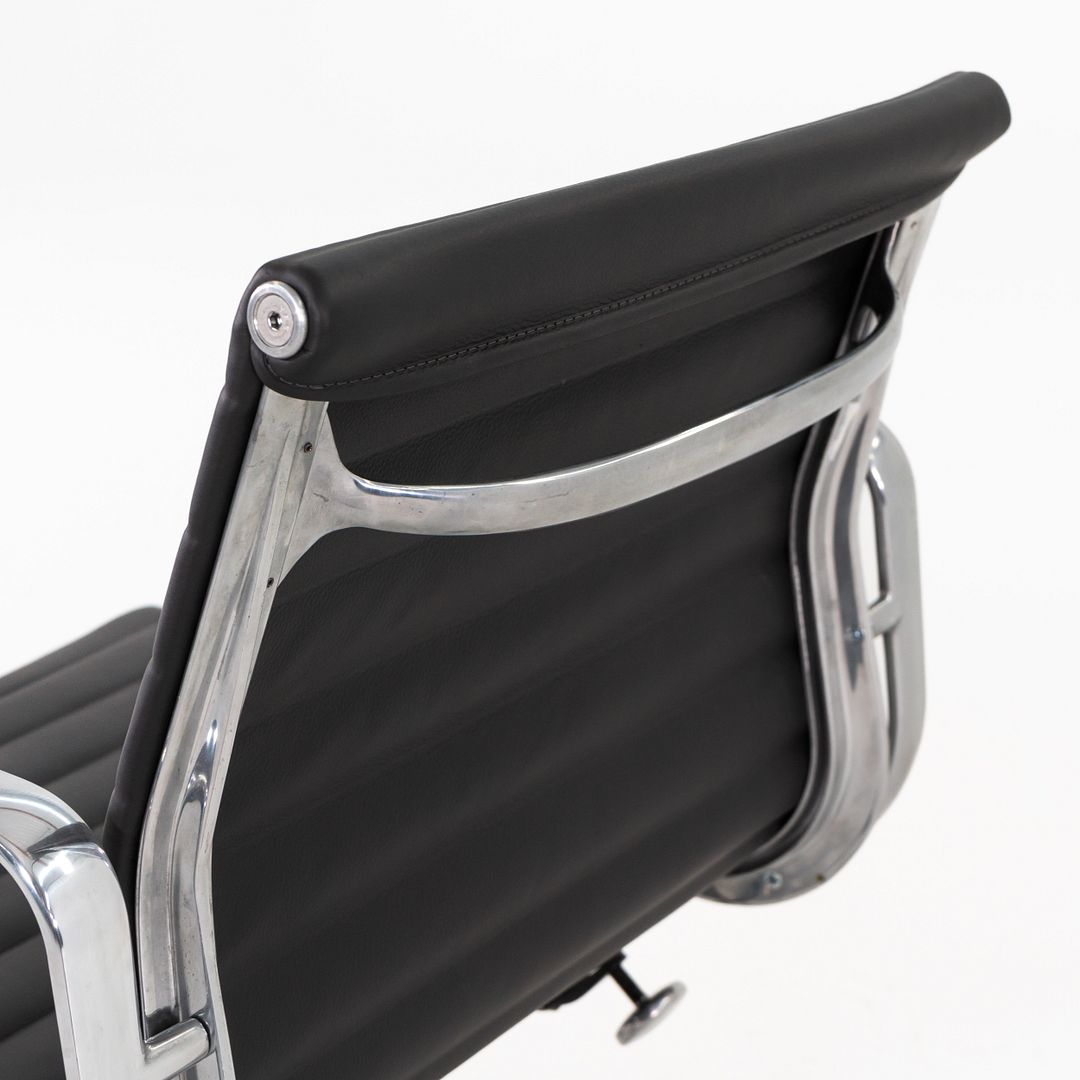 Eames Aluminum Group Management Desk Chair, Model EA335